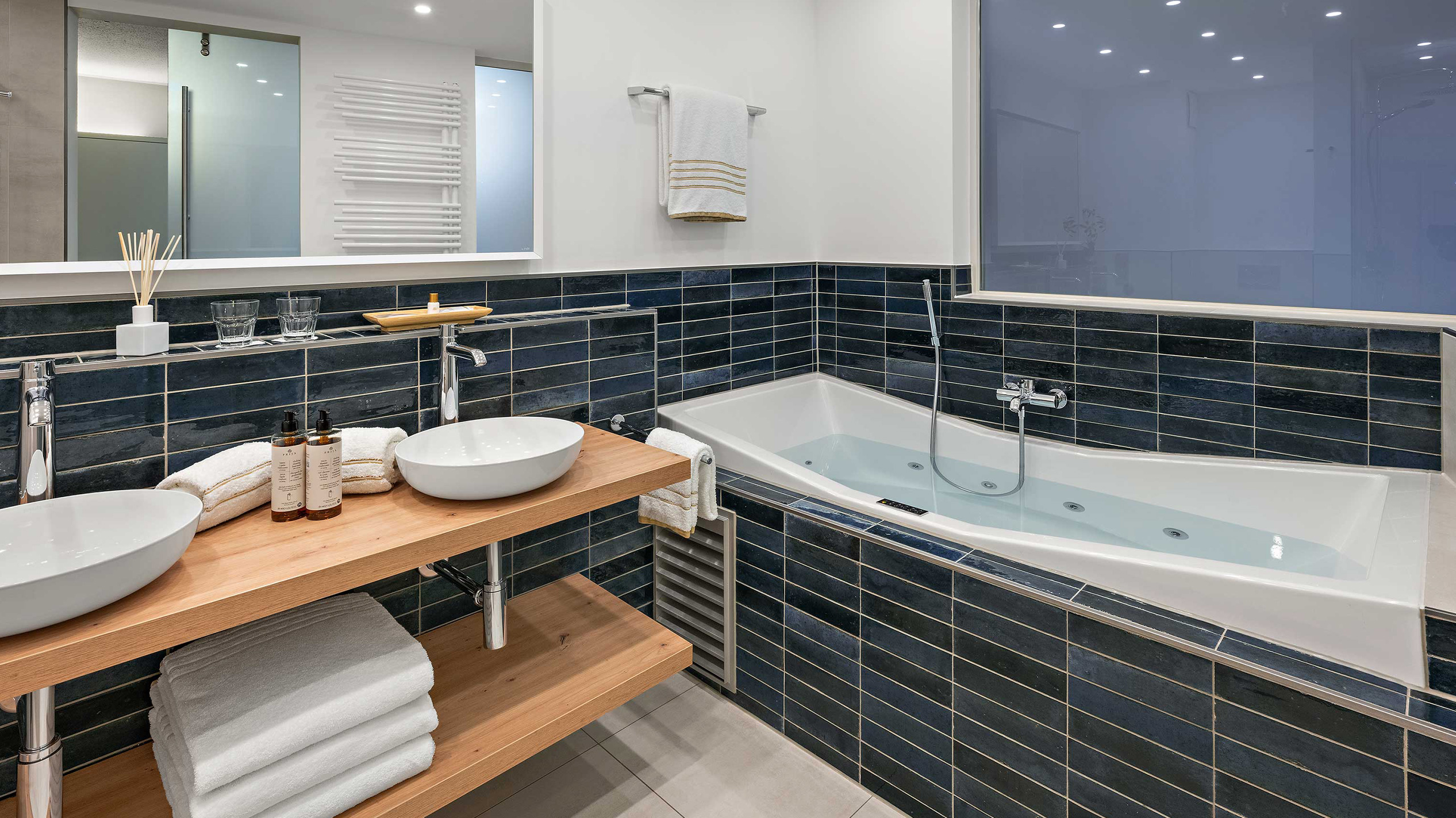 Hotel-Central-Hof_Wellness_Bad_01